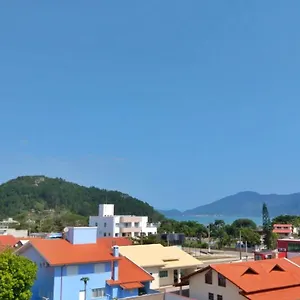 https://lindo-apartamento-a-poucos-metros-da-praia-grande.santa-catarina-brasil.com